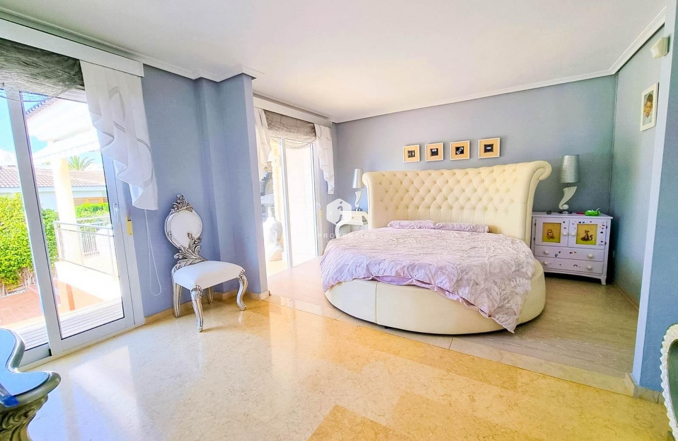 Segunda mano - Villa -
Torrevieja - Torre la mata