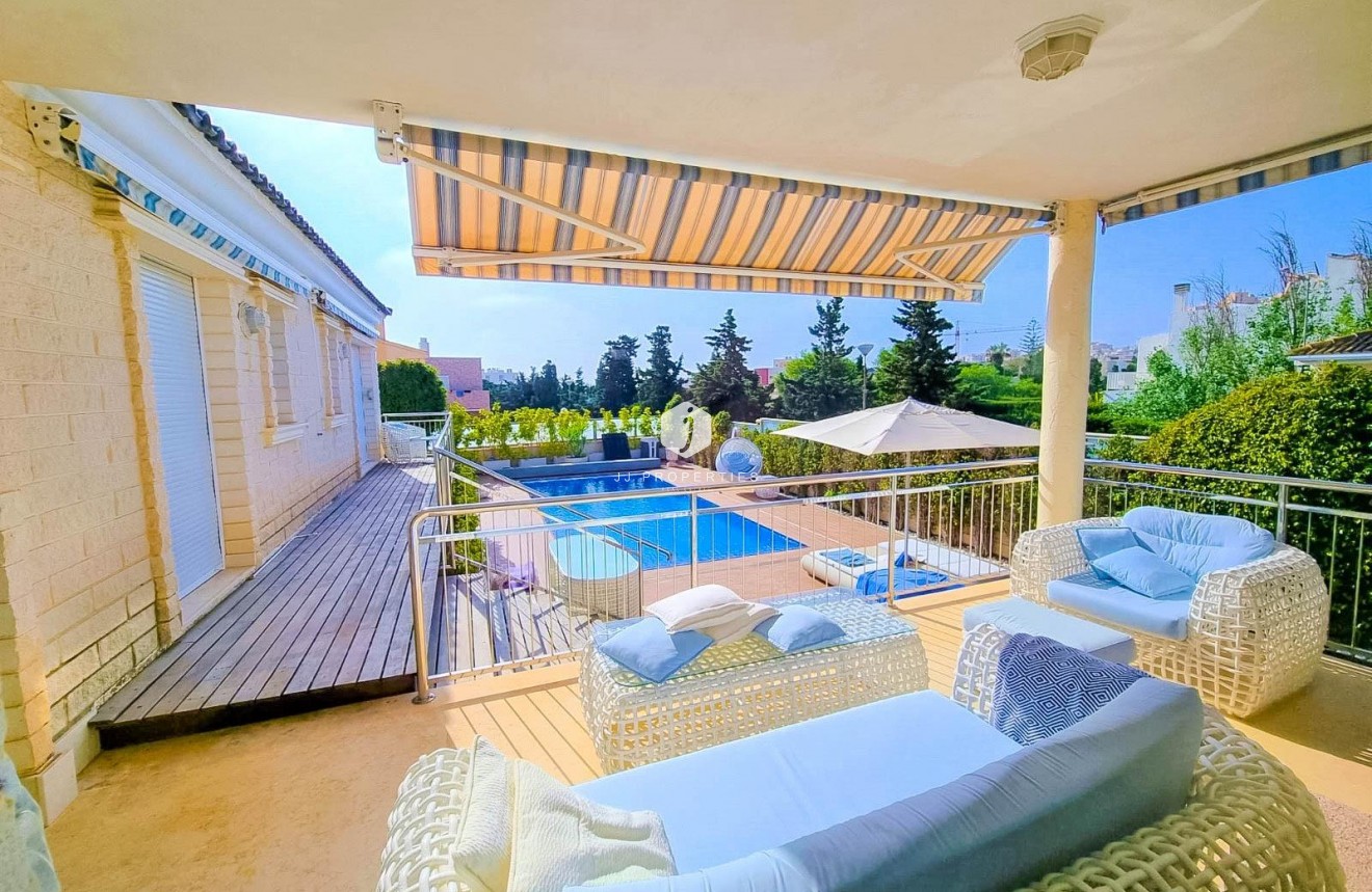 Segunda mano - Villa -
Torrevieja - Torre la mata