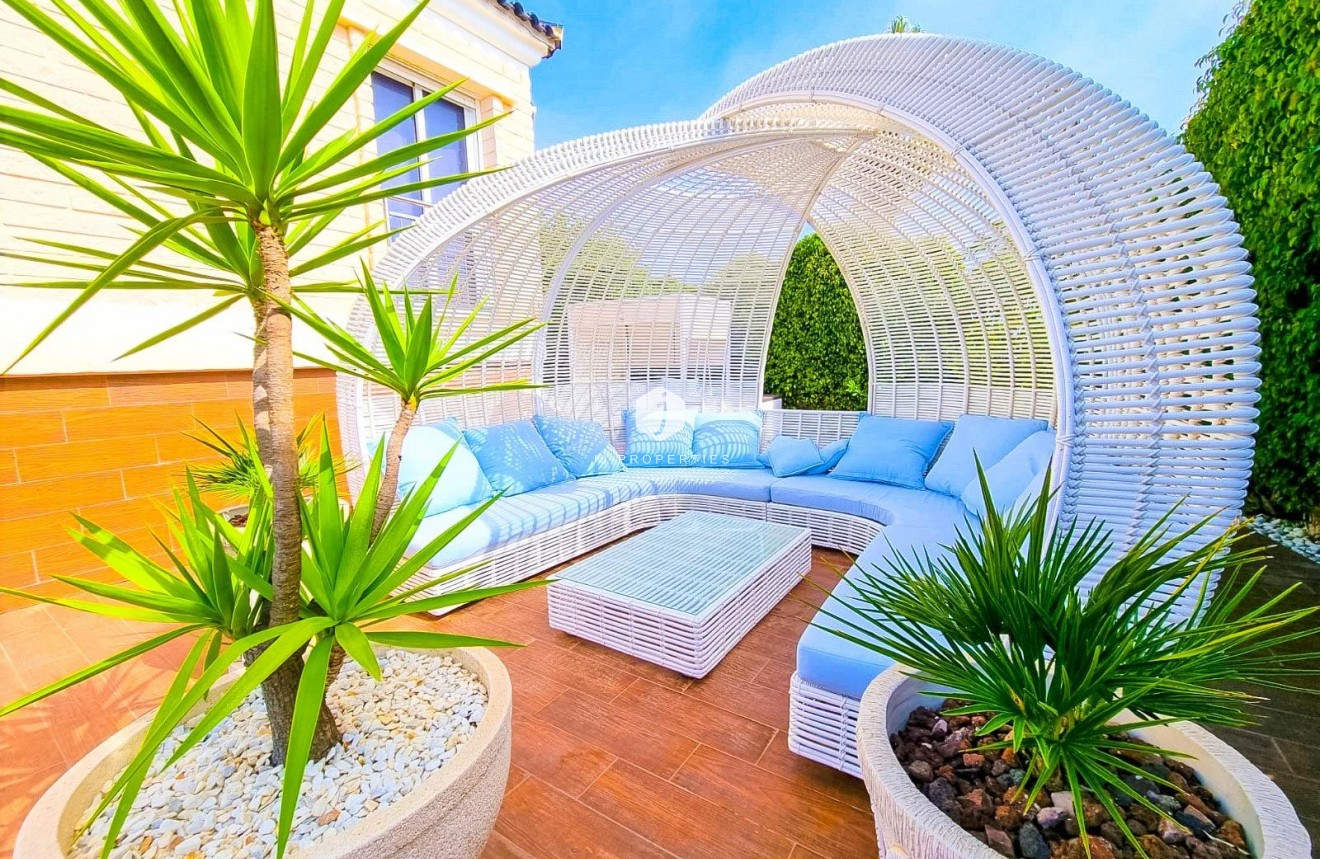 Segunda mano - Villa -
Torrevieja - Torre la mata