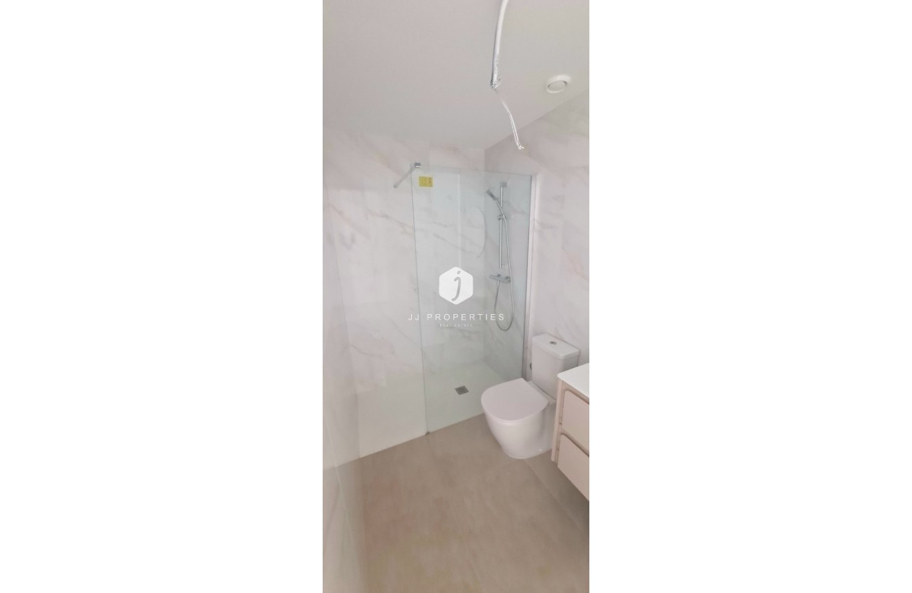 Segunda mano - Apartamento / piso -
Playa Flamenca - Costa Blanca