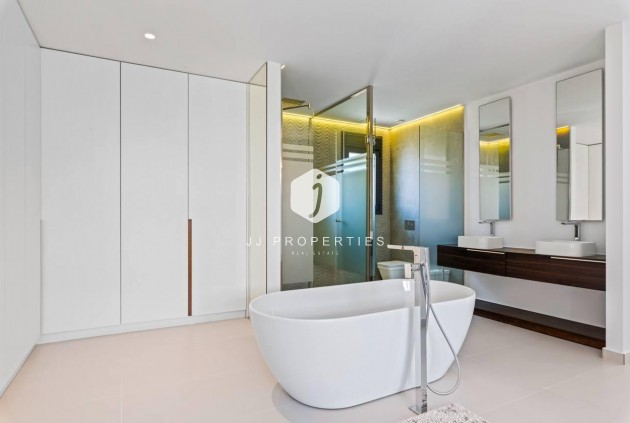 Tweedehands - Villa -
Orihuela Costa - Campoamor