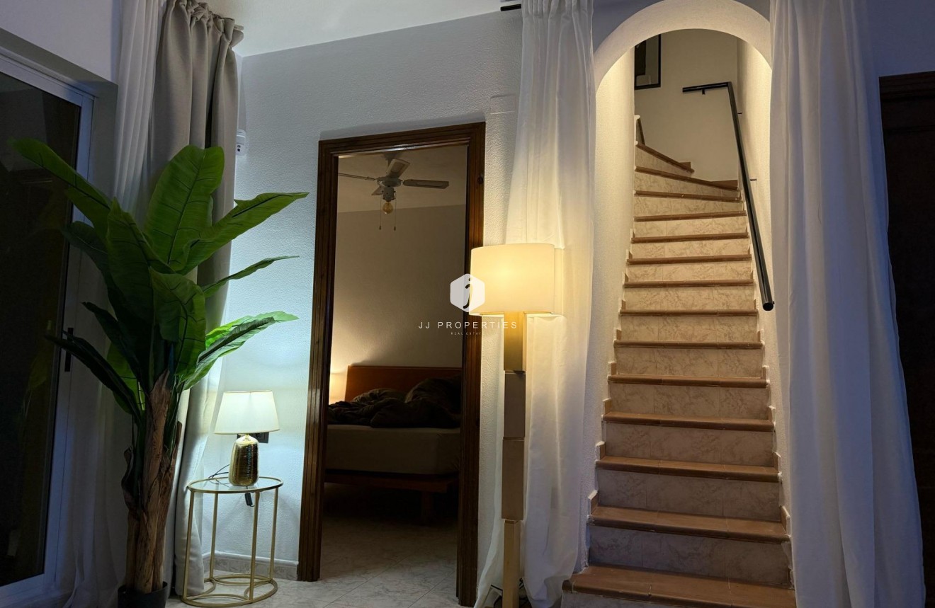 Segunda mano - Bungalow -
Torrevieja - Cañada Del Molino