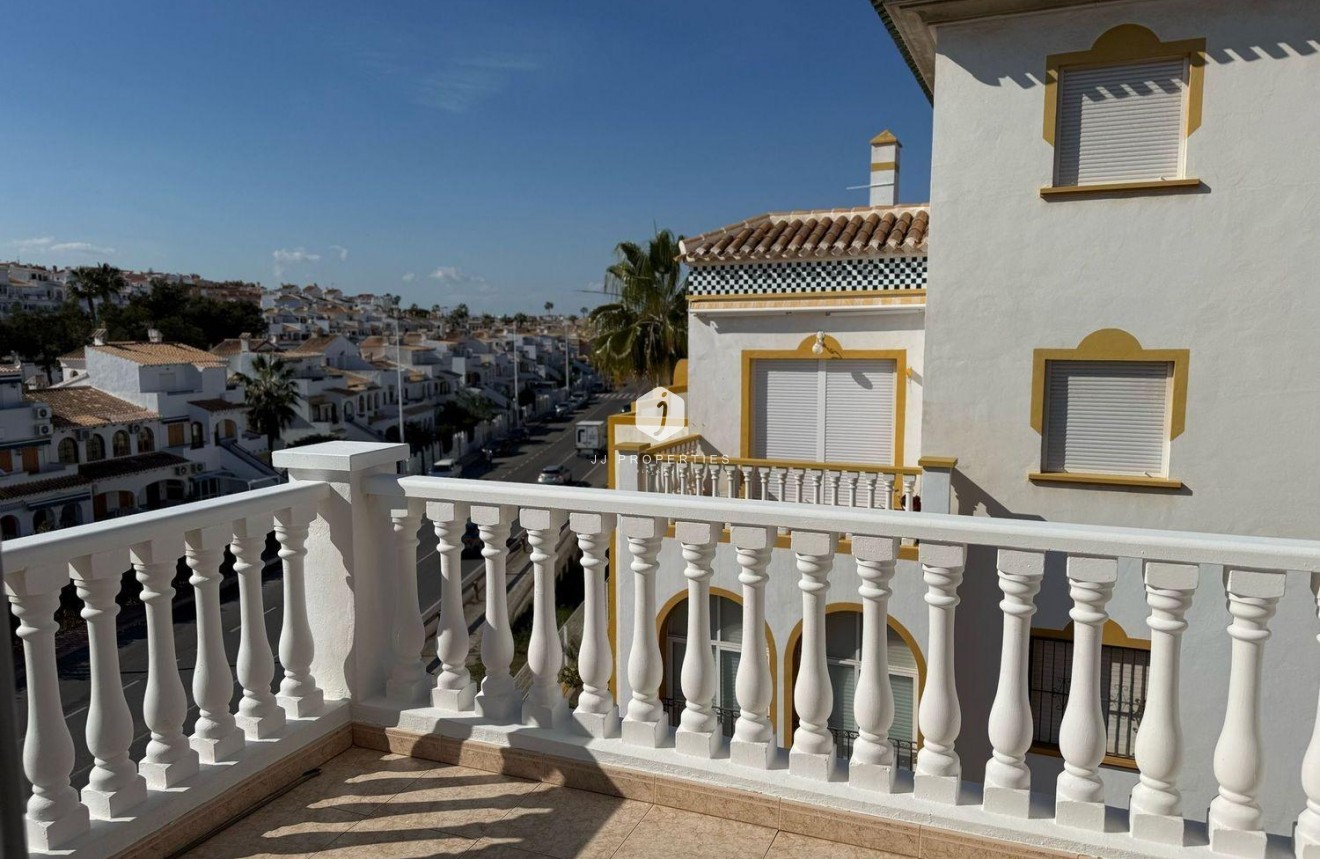 Segunda mano - Bungalow -
Torrevieja - Cañada Del Molino