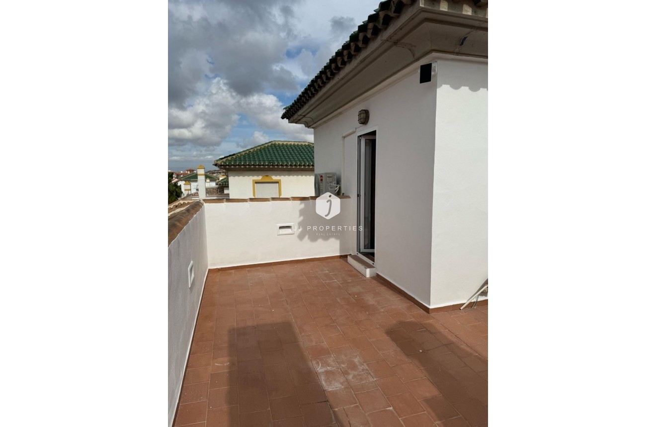 Segunda mano - Bungalow -
Torrevieja - Cañada Del Molino