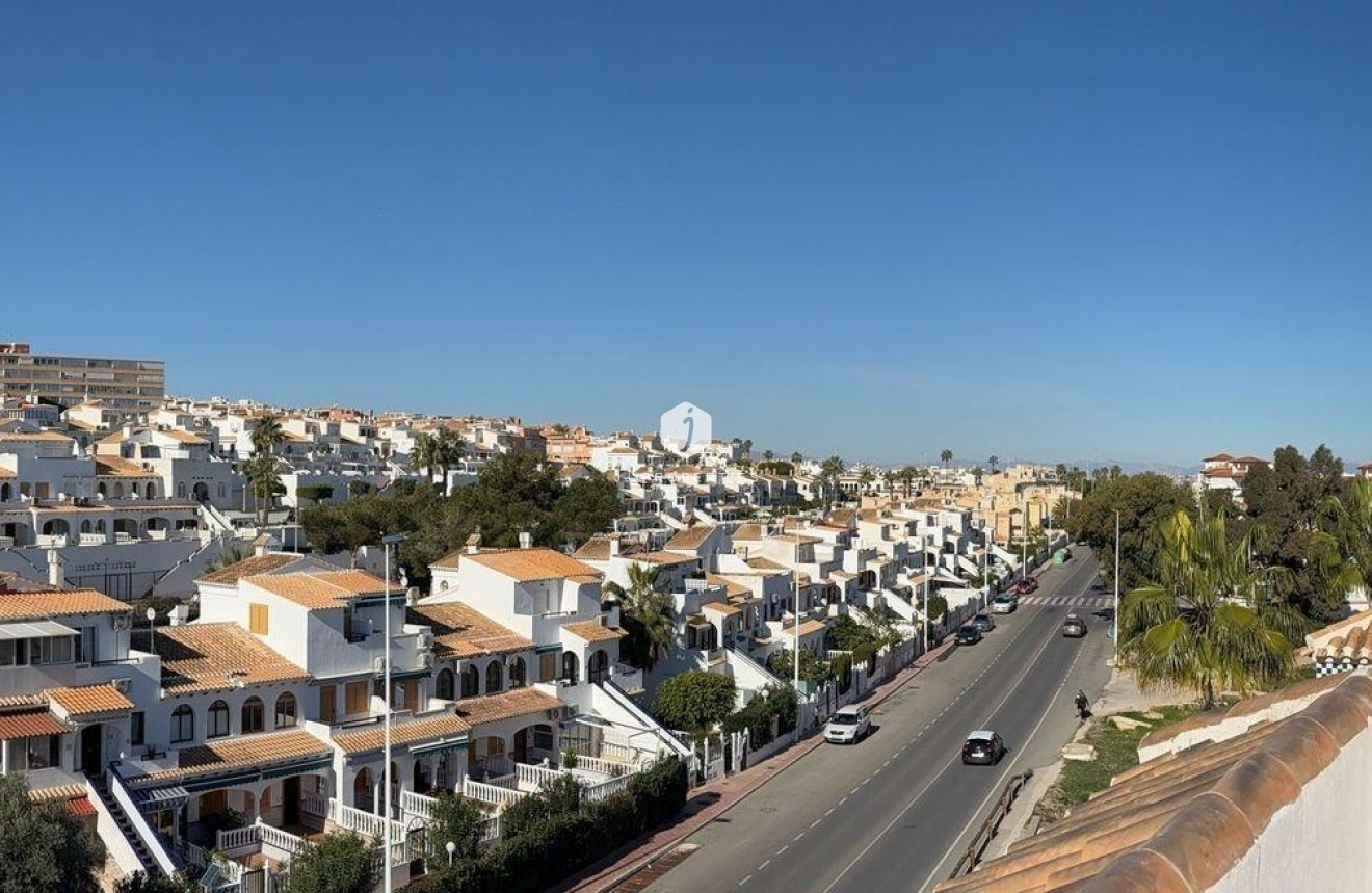 Segunda mano - Bungalow -
Torrevieja - Cañada Del Molino