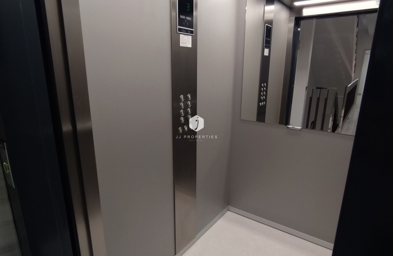 Segunda mano - Apartamento / piso -
Torrevieja - CENTRE PLAYA DEL CURA LAS PISCINAS