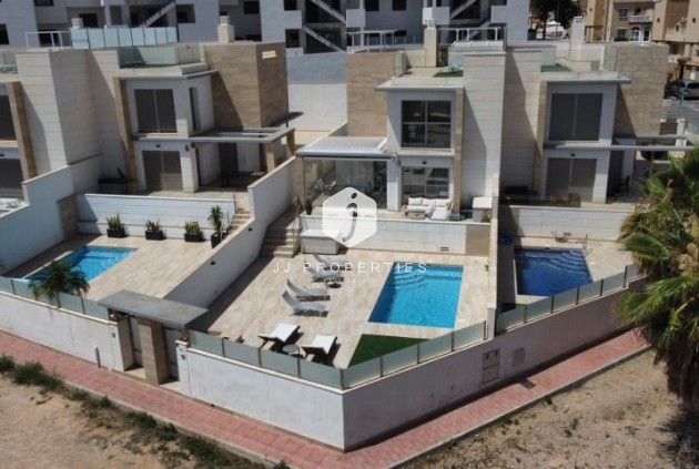 Segunda mano - Villa -
Orihuela Costa - Costa Blanca