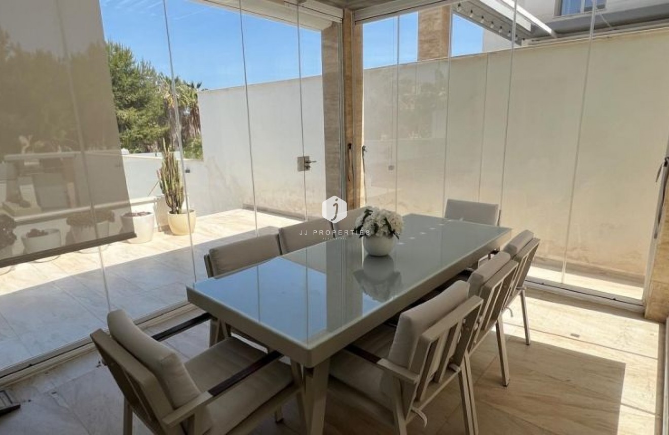 Segunda mano - Villa -
Orihuela Costa - Costa Blanca