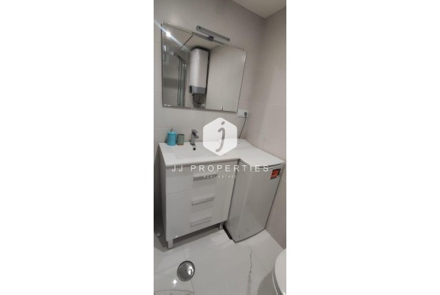 Segunda mano - Apartamento / piso -
Torrevieja - Cabo cervera