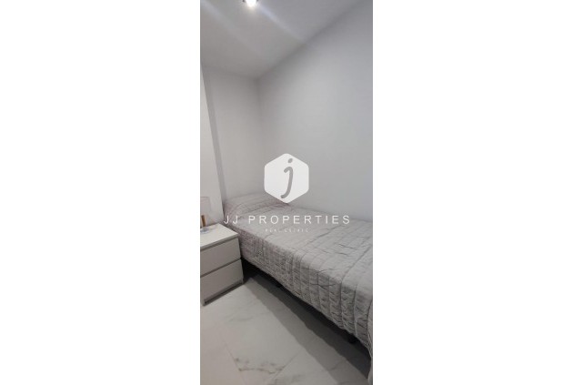 Segunda mano - Apartamento / piso -
Torrevieja - Cabo cervera