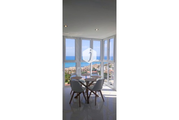 Segunda mano - Apartamento / piso -
Torrevieja - Cabo cervera