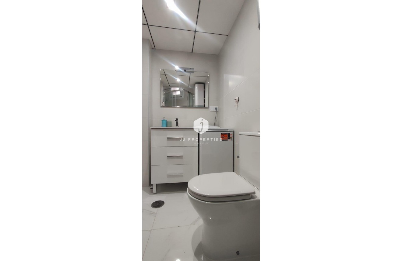 Segunda mano - Apartamento / piso -
Torrevieja - Cabo cervera