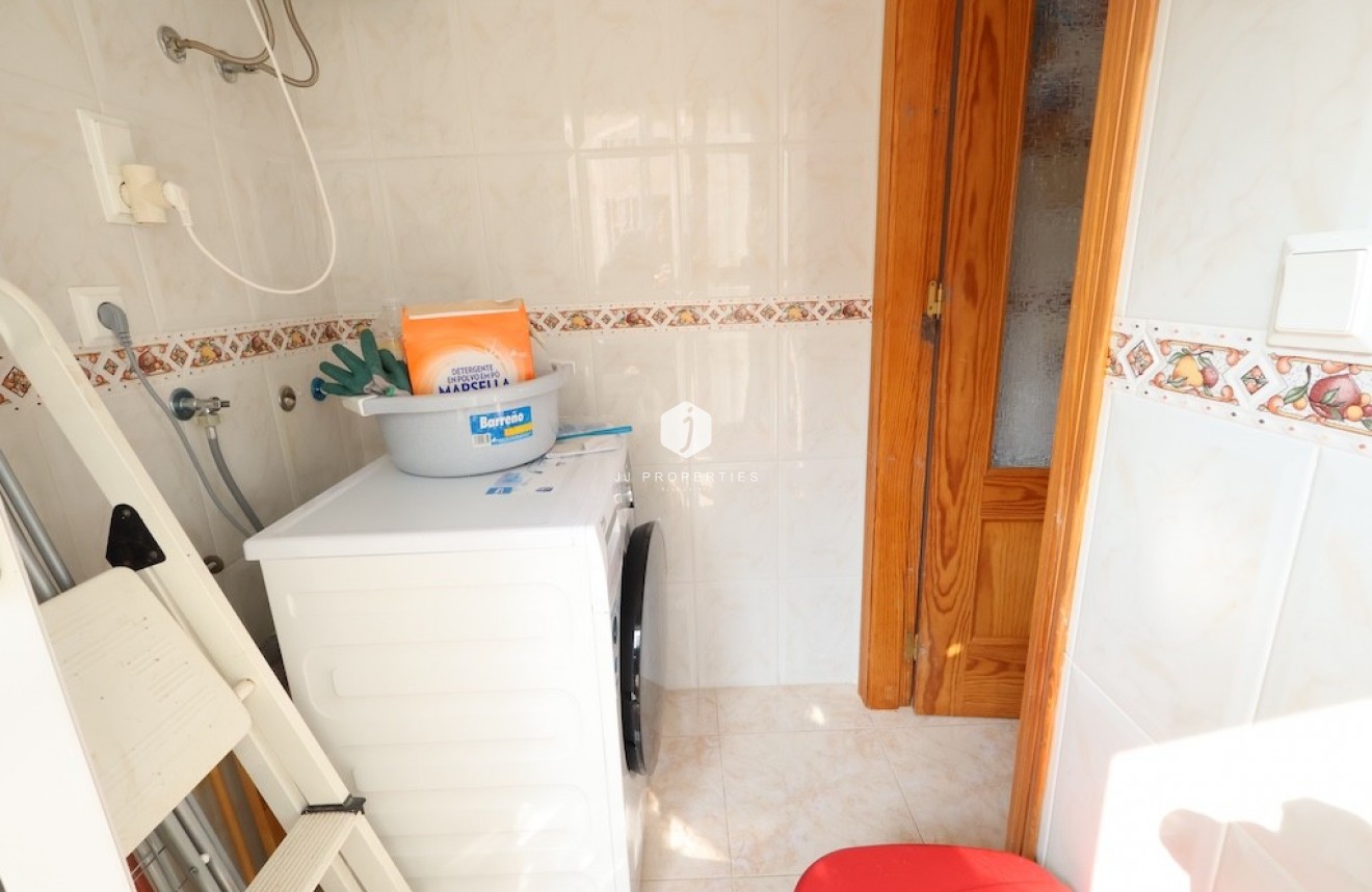 Segunda mano - Villa -
Los Balcones - Costa Blanca