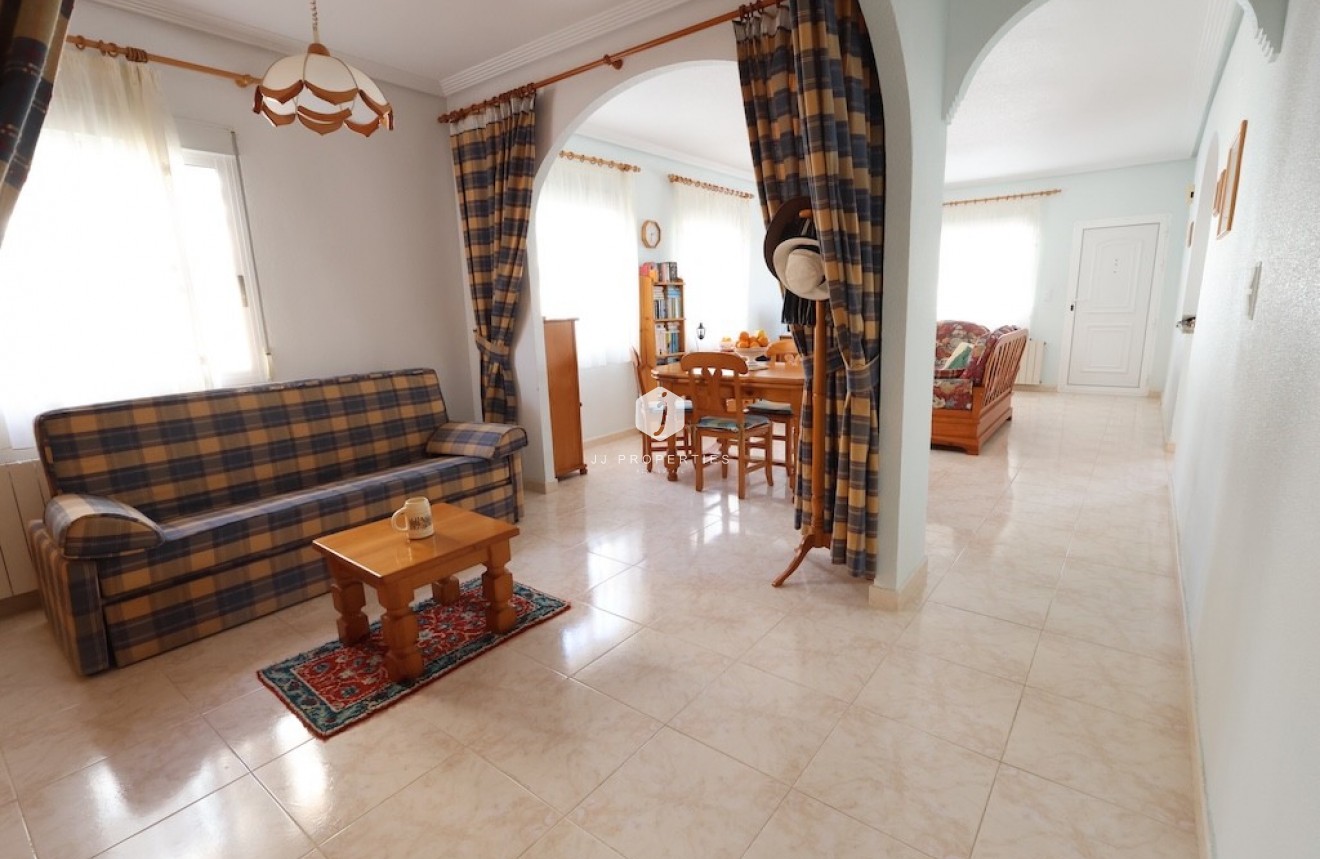 Segunda mano - Villa -
Los Balcones - Costa Blanca