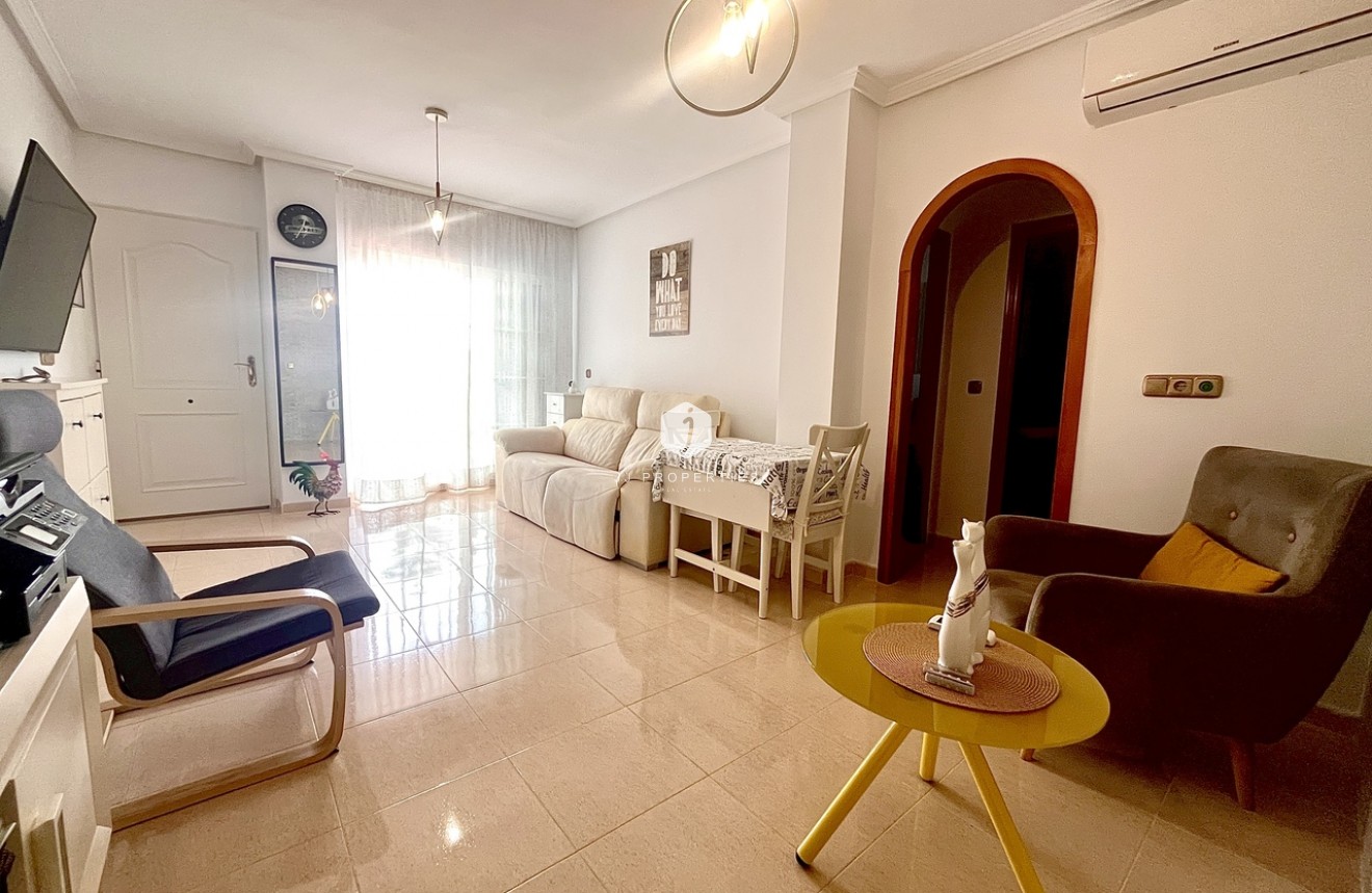 Aus zweiter Hand - Wohnung -
Cabo Roig - Costa Blanca