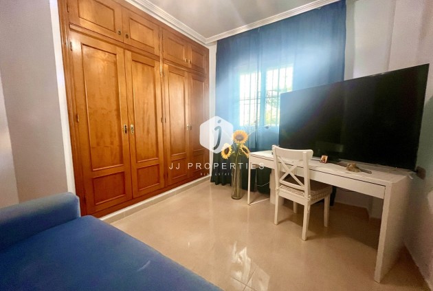 Aus zweiter Hand - Wohnung -
Cabo Roig - Costa Blanca