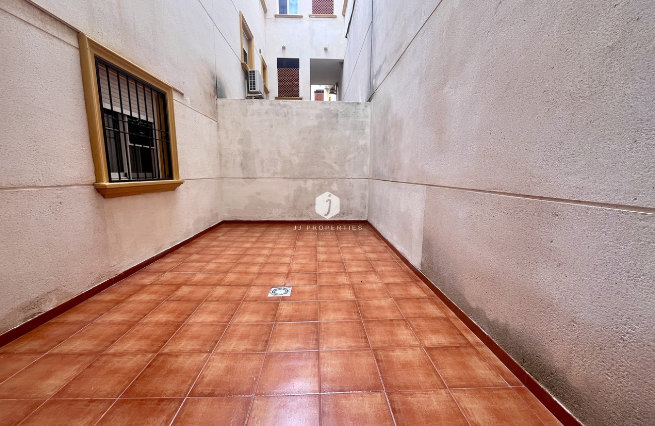 Aus zweiter Hand - Wohnung -
Cabo Roig - Costa Blanca