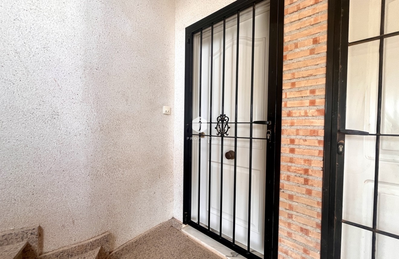 Aus zweiter Hand - Wohnung -
Cabo Roig - Costa Blanca