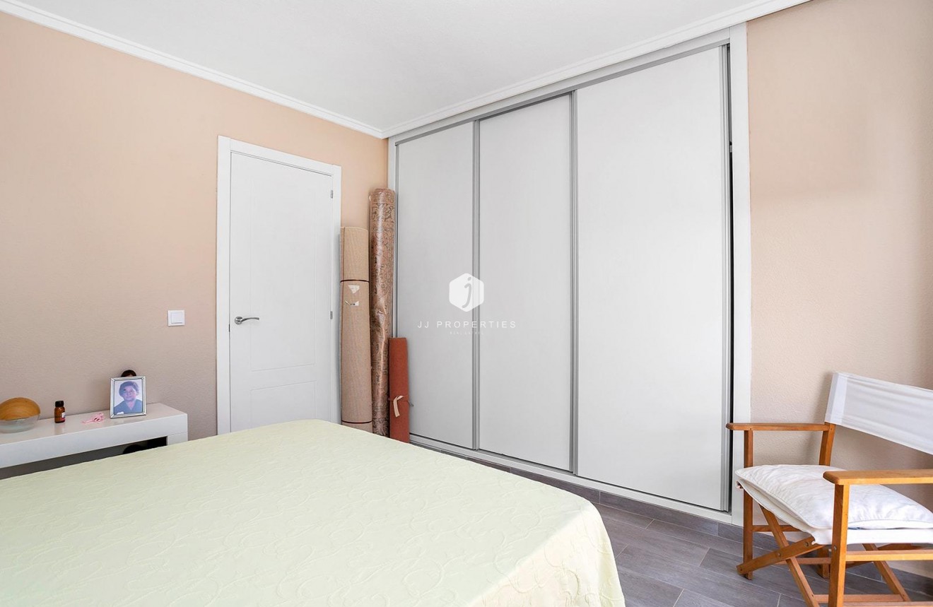 Segunda mano - Chalet -
Torrevieja - Aguas Nuevas 1