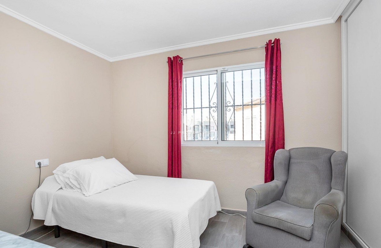 Segunda mano - Chalet -
Torrevieja - Aguas Nuevas 1