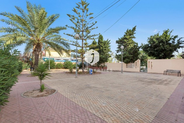 Segunda mano - Chalet -
Torrevieja - Aguas Nuevas 1