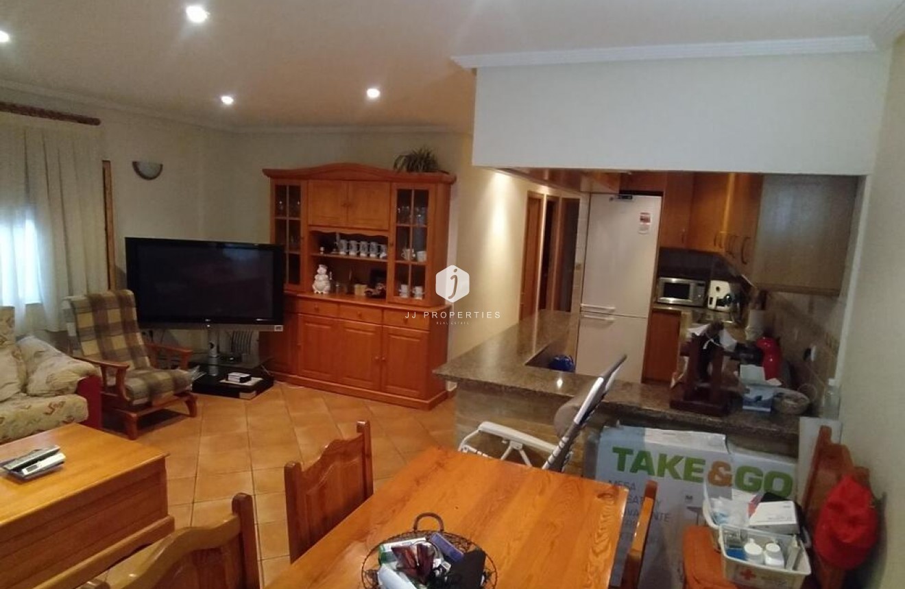 Segunda mano - Apartamento / piso -
Torrevieja - La Mata