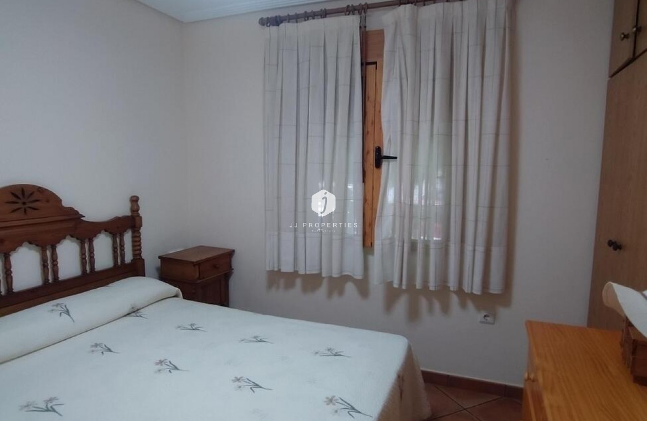 Segunda mano - Apartamento / piso -
Torrevieja - La Mata
