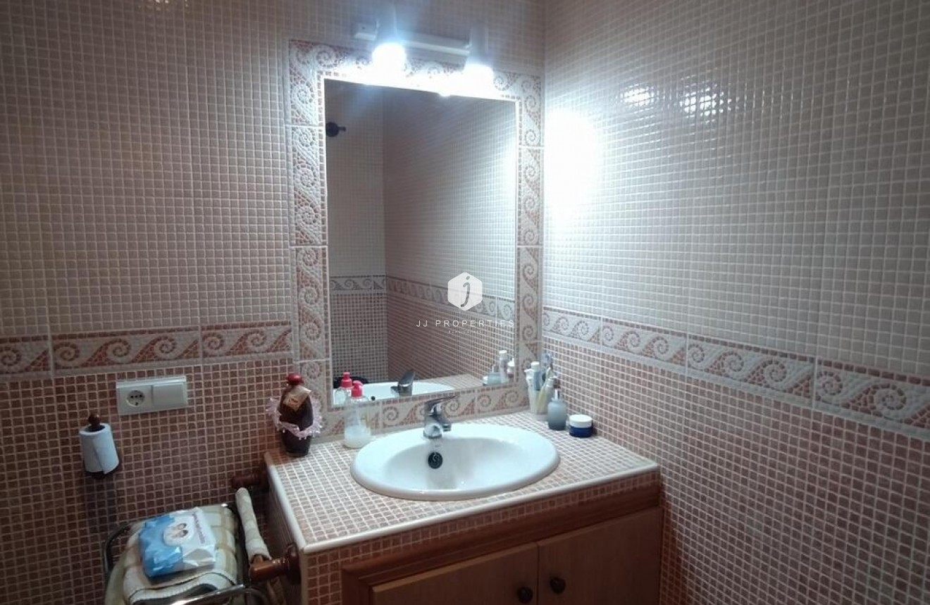 Segunda mano - Apartamento / piso -
Torrevieja - La Mata