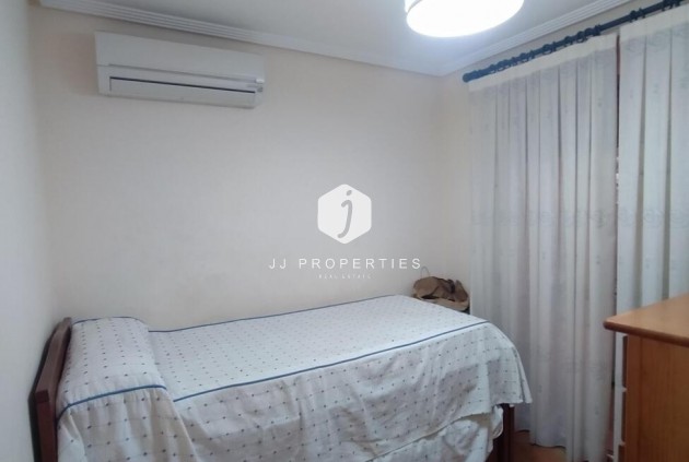 Segunda mano - Apartamento / piso -
Torrevieja - La Mata