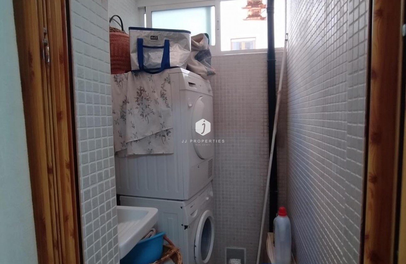 Segunda mano - Apartamento / piso -
Torrevieja - La Mata
