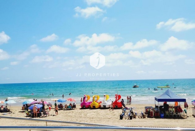 Segunda mano - Apartamento / piso -
Torrevieja - La Mata