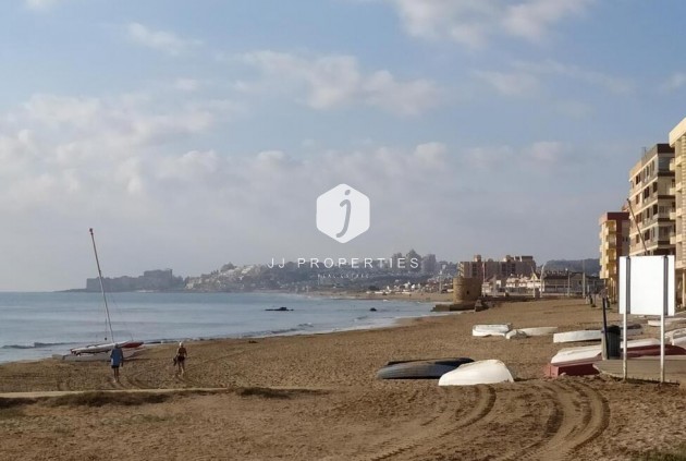 Segunda mano - Apartamento / piso -
Torrevieja - La Mata