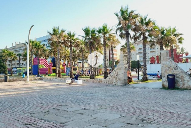 Segunda mano - Apartamento / piso -
Torrevieja - La Mata