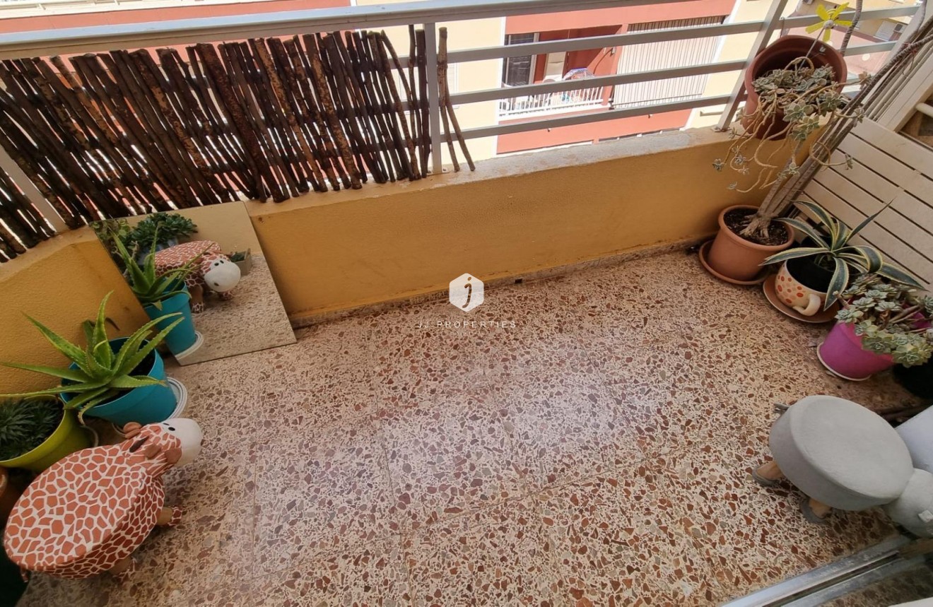 D'occasion - Appartement -
Torrevieja - Habaneras