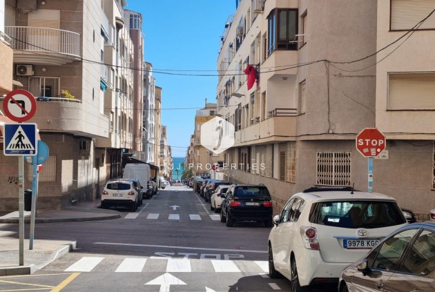 D'occasion - Appartement -
Torrevieja - Habaneras