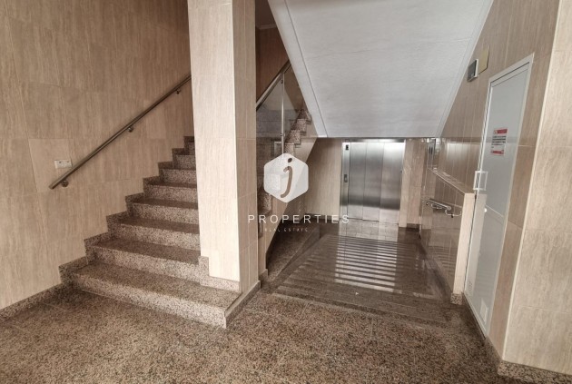 D'occasion - Appartement -
Torrevieja - Habaneras