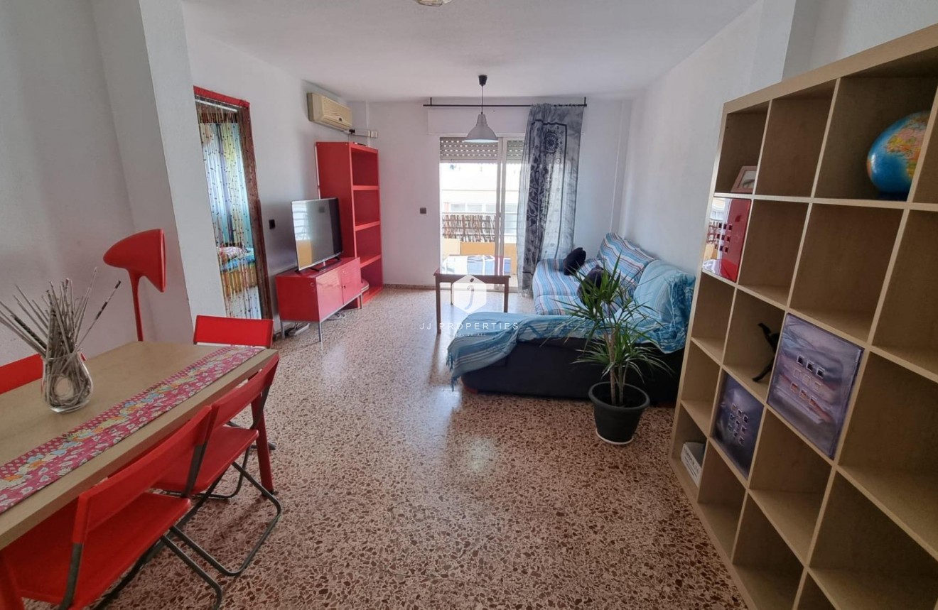 D'occasion - Appartement -
Torrevieja - Habaneras