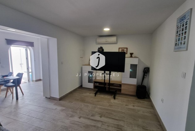 Tweedehands - Bungalow -
Torrevieja - La Siesta - El Salado - Torreta