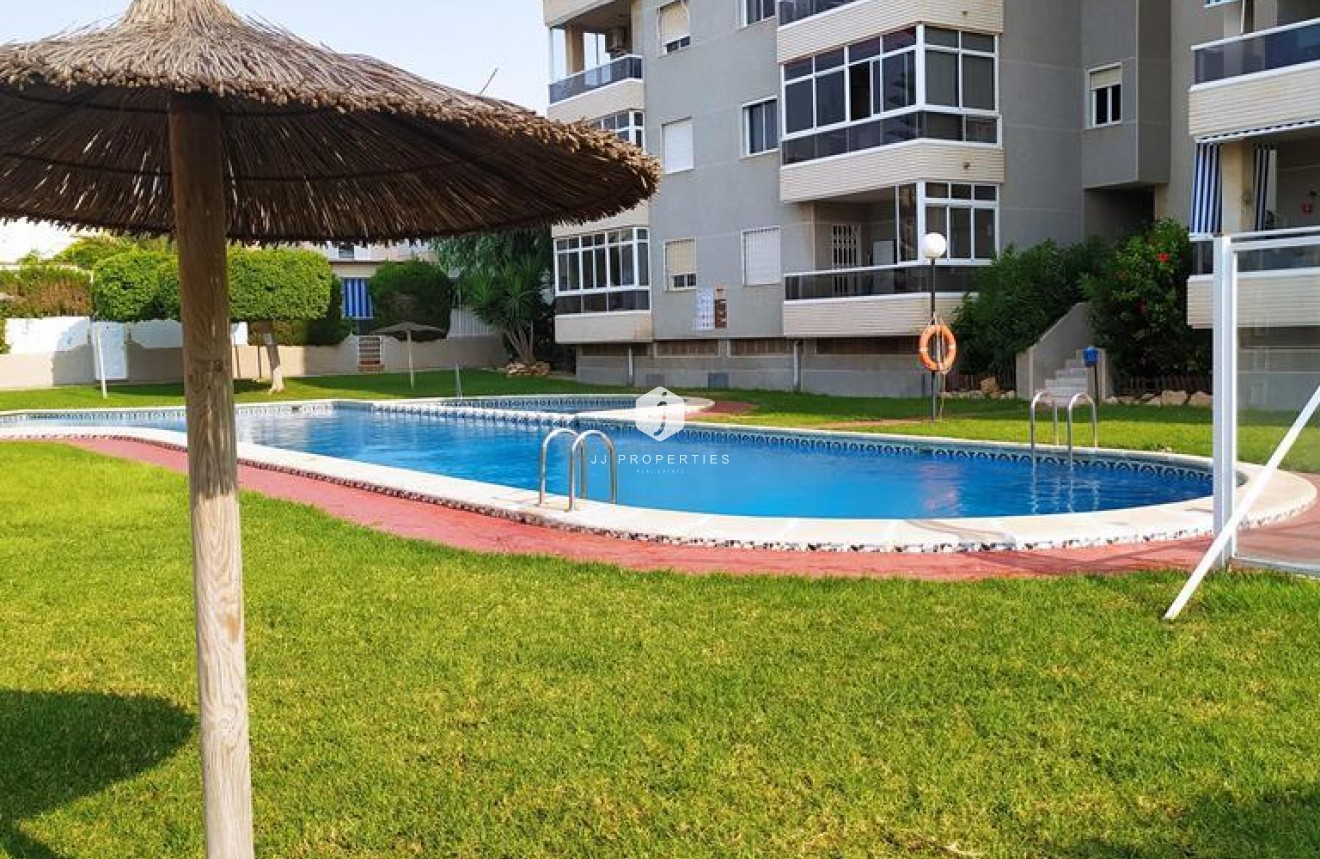 Segunda mano - Apartamento / piso -
Torrevieja - Torreblanca