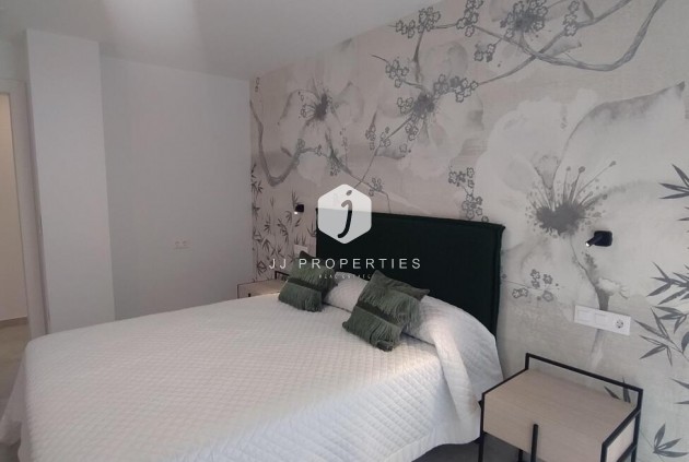 Segunda mano - Apartamento / piso -
Torrevieja - Torreblanca