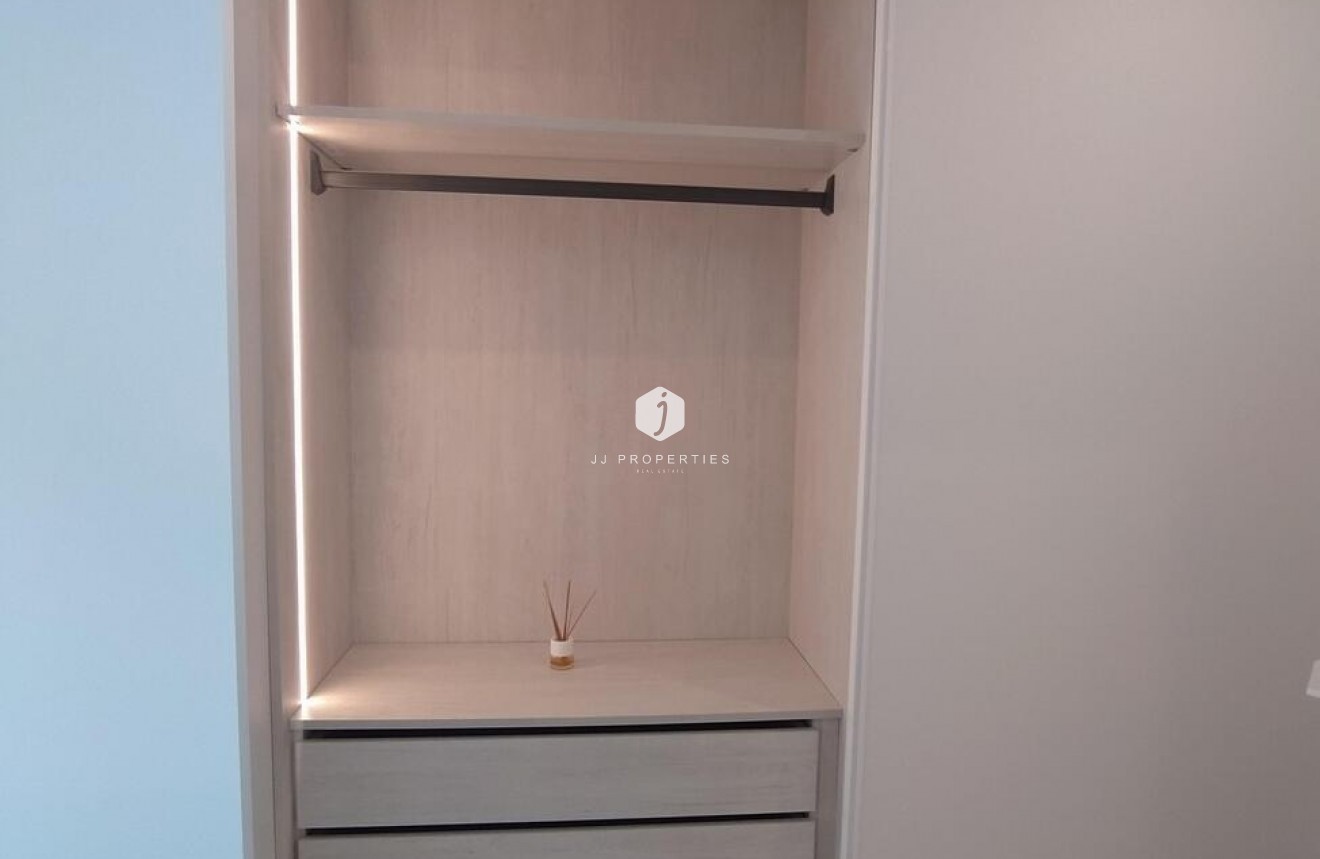 Segunda mano - Apartamento / piso -
Torrevieja - Torreblanca