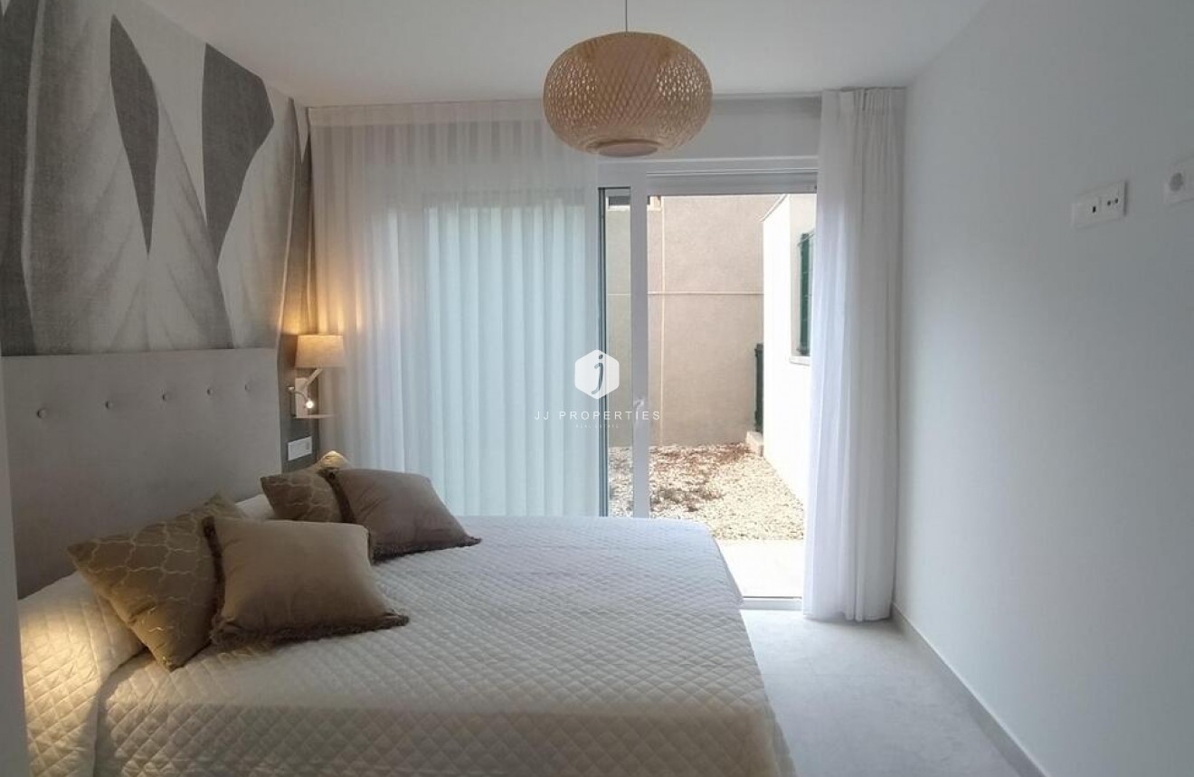 Segunda mano - Apartamento / piso -
Torrevieja - Torreblanca