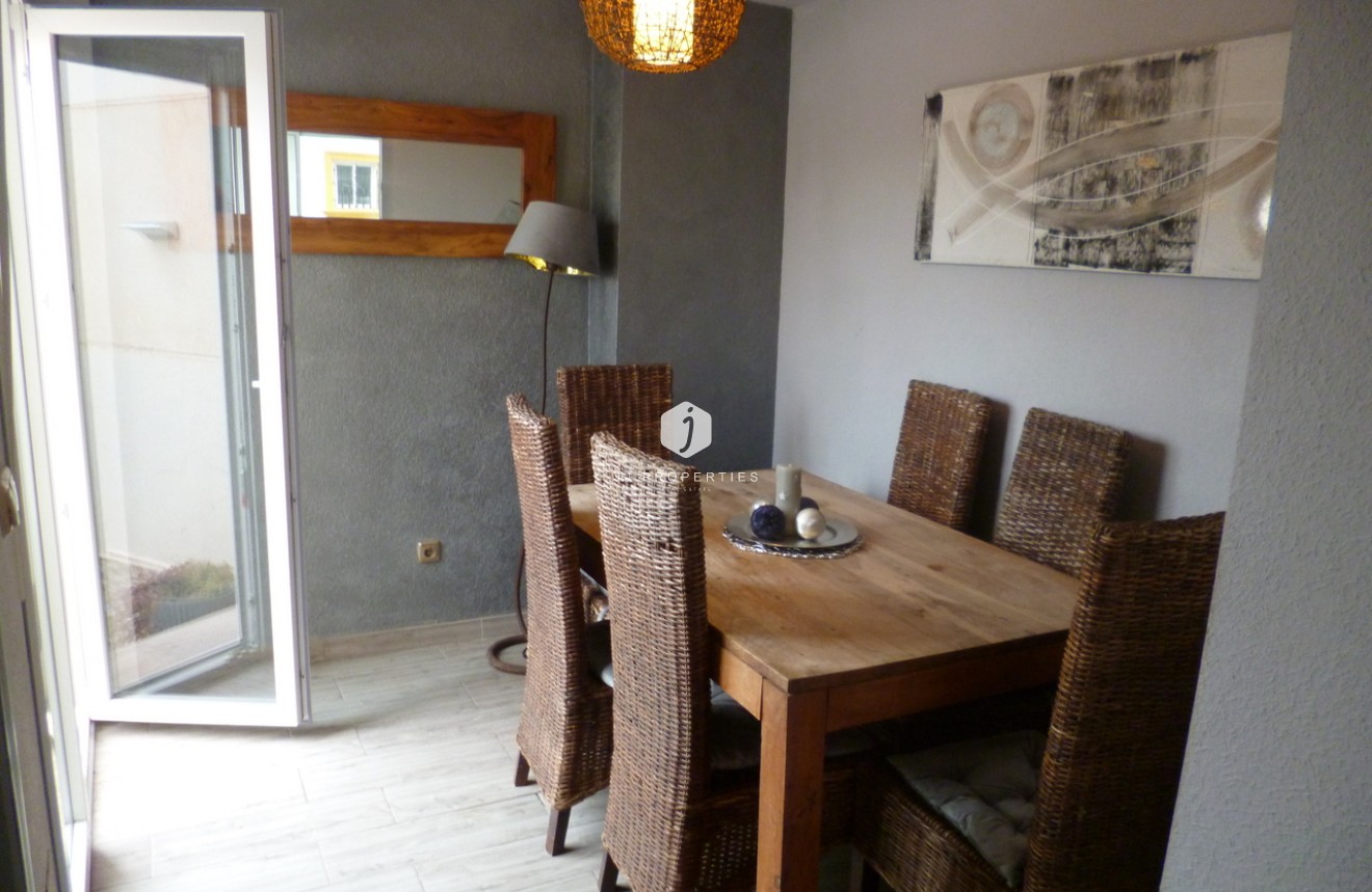 Segunda mano - Villa -
Playa Flamenca - Costa Blanca