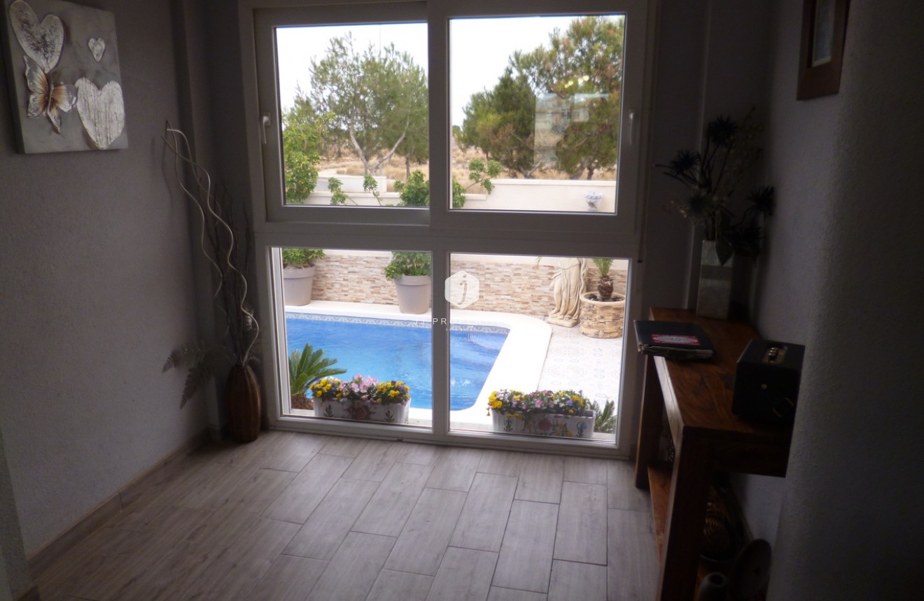 Segunda mano - Villa -
Playa Flamenca - Costa Blanca