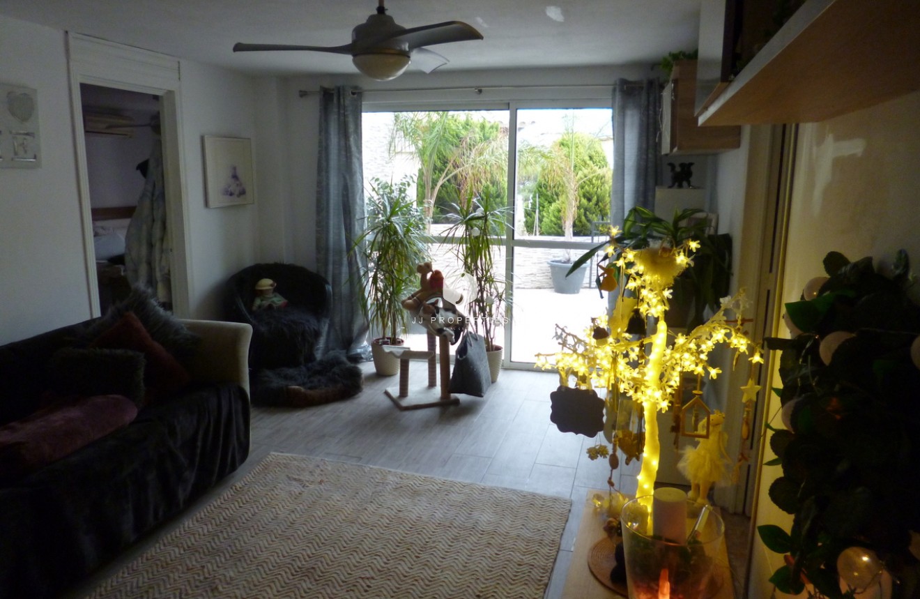 Segunda mano - Villa -
Playa Flamenca - Costa Blanca