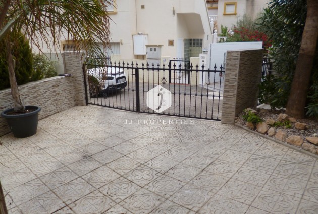 Segunda mano - Villa -
Playa Flamenca - Costa Blanca