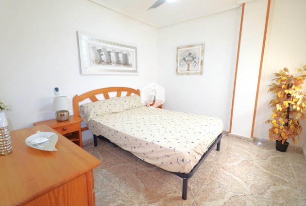 Segunda mano - Apartamento / piso -
Torrevieja - Acequion