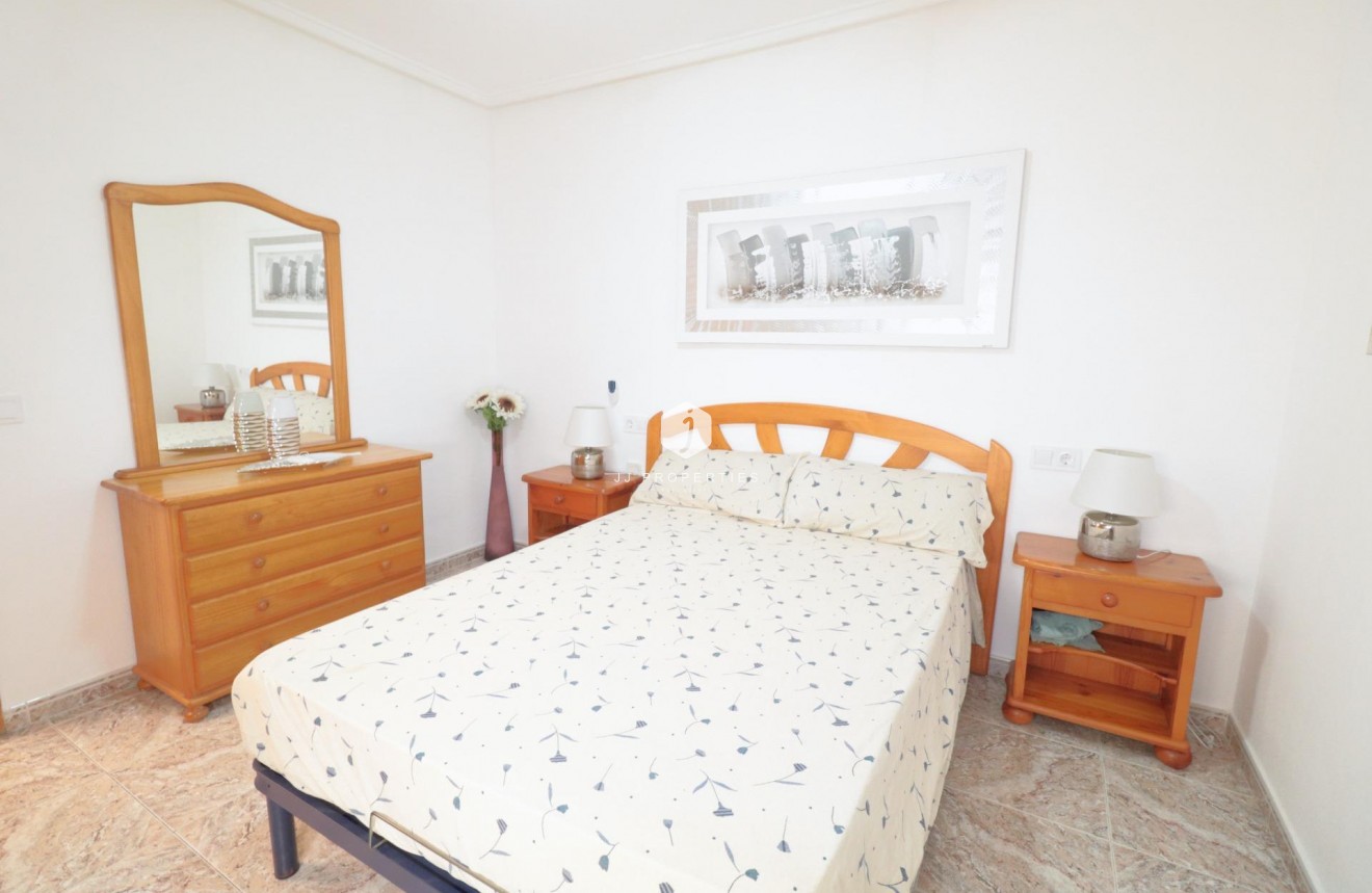 Segunda mano - Apartamento / piso -
Torrevieja - Acequion