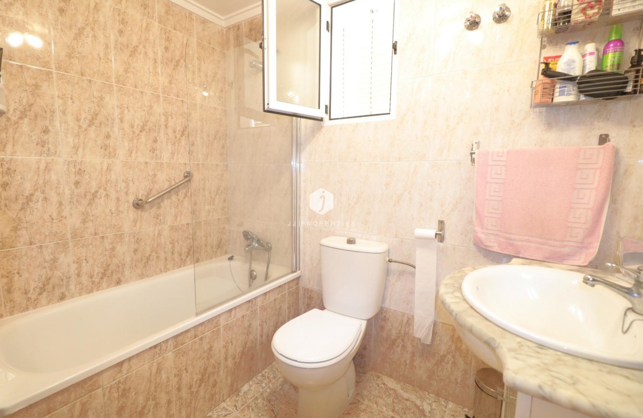 Segunda mano - Apartamento / piso -
Torrevieja - Acequion