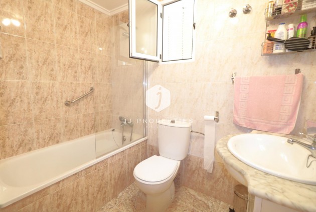Segunda mano - Apartamento / piso -
Torrevieja - Acequion